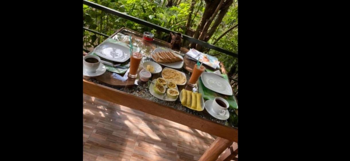 Dhanudi Homestay Ела Екстериор снимка