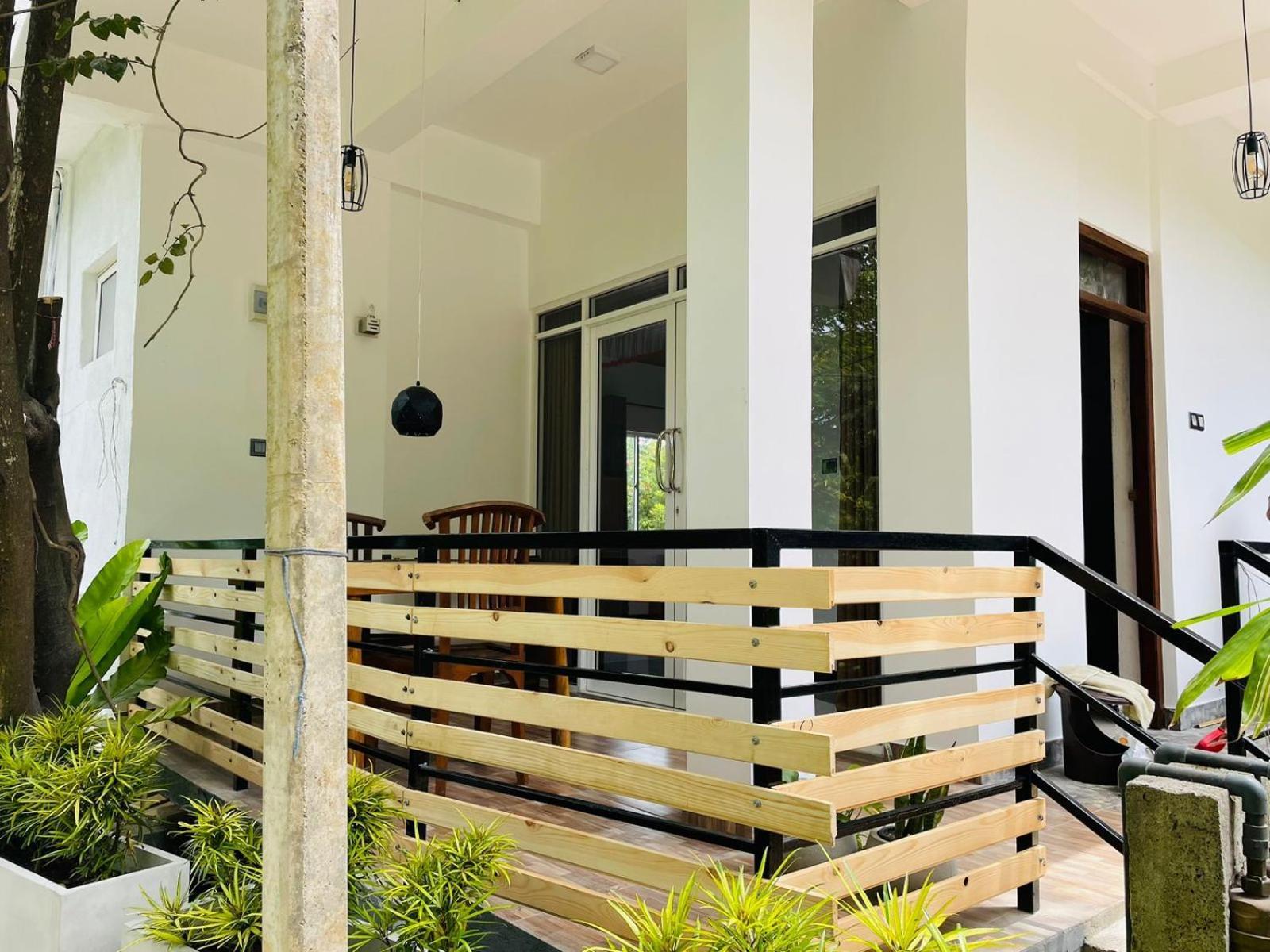 Dhanudi Homestay Ела Екстериор снимка