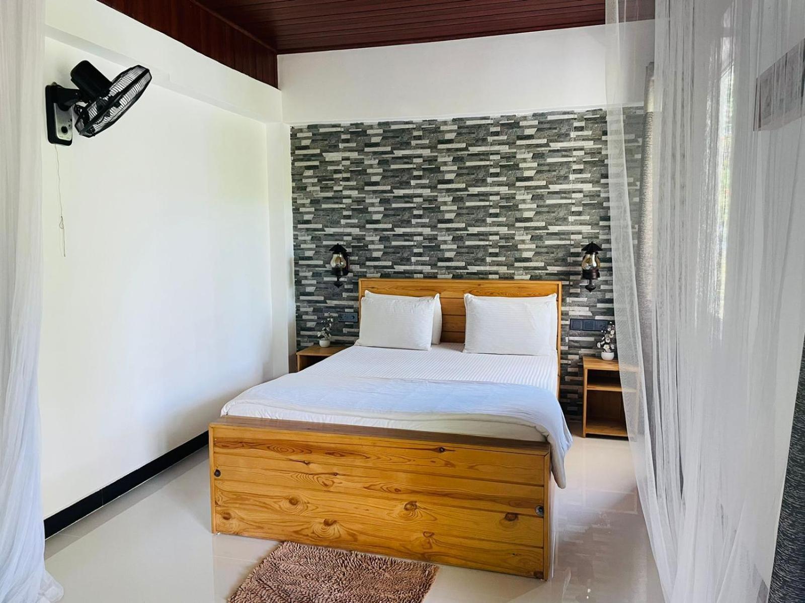 Dhanudi Homestay Ела Екстериор снимка