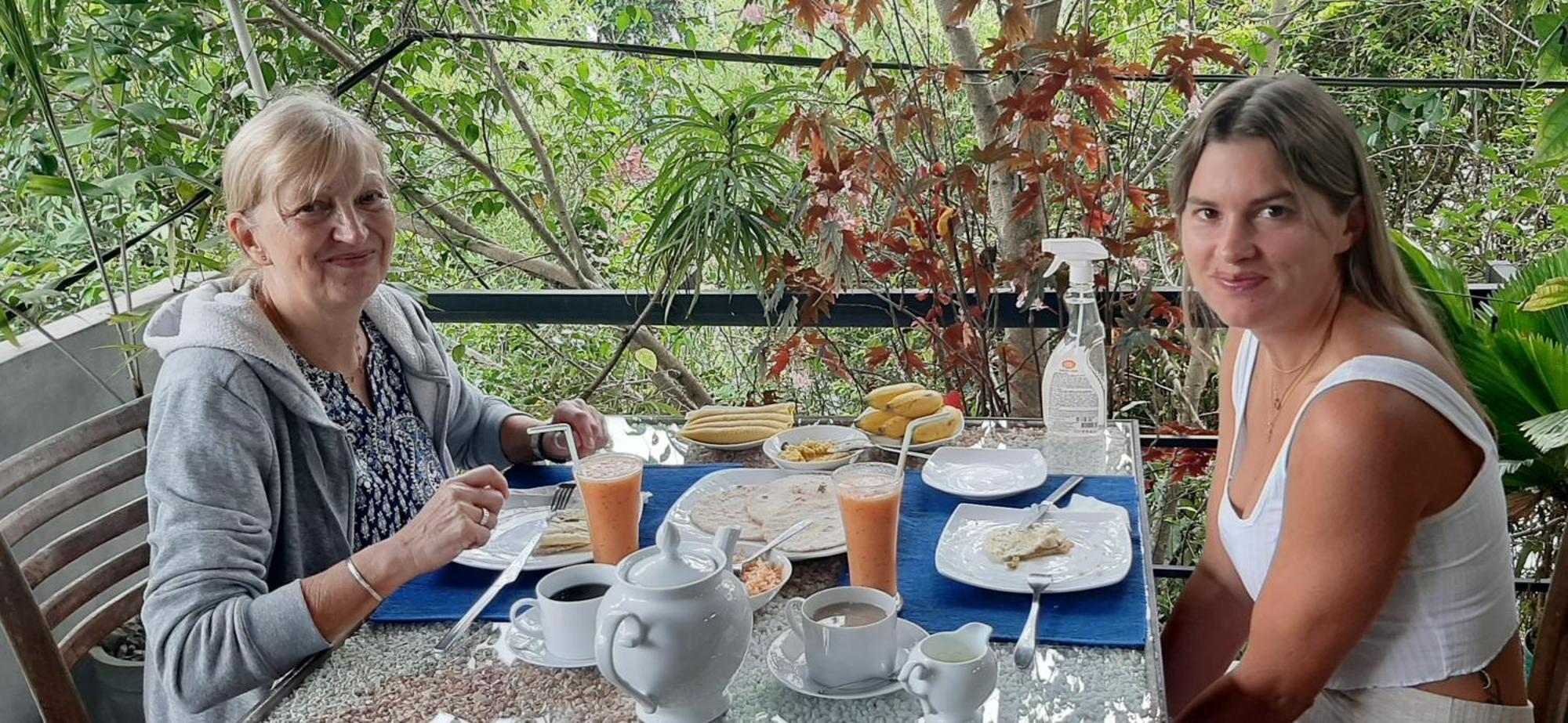 Dhanudi Homestay Ела Екстериор снимка