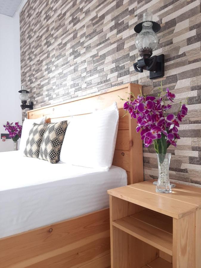 Dhanudi Homestay Ела Екстериор снимка